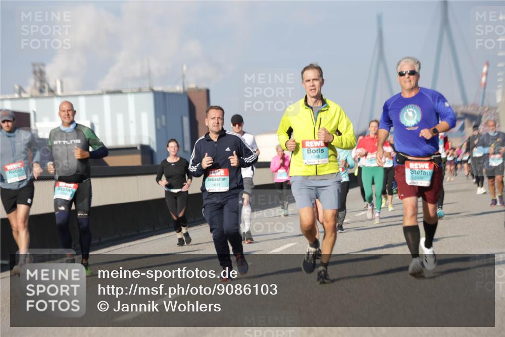 03.10.2025 - Köhlbrandbrückenlauf Jannik Wohlers http://msf.ph/oto/9086103 03.10.2025 09:57:08 Position 3 1768, 9406, 2126, 1611 meine-sportfotos.de