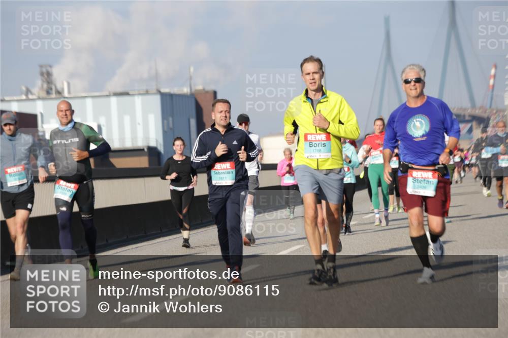 03.10.2025 - Köhlbrandbrückenlauf Jannik Wohlers http://msf.ph/oto/9086115 03.10.2025 09:57:08 Position 3 2120, 1611, 1768, 9408 meine-sportfotos.de