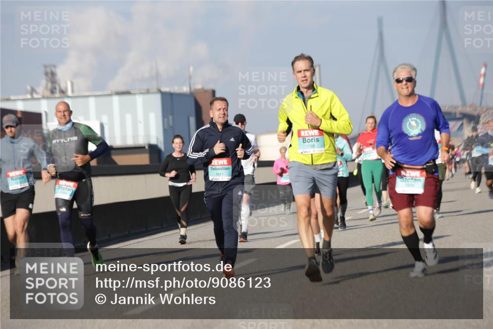 03.10.2025 - Köhlbrandbrückenlauf Jannik Wohlers http://msf.ph/oto/9086123 03.10.2025 09:57:08 Position 3 1611, 1768 meine-sportfotos.de