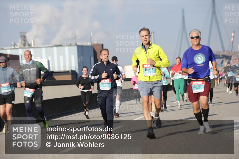 03.10.2025 - Köhlbrandbrückenlauf Jannik Wohlers http://msf.ph/oto/9086125 03.10.2025 09:57:08 Position 3 2126, 1611, 1768 meine-sportfotos.de