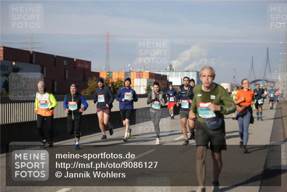 03.10.2025 - Köhlbrandbrückenlauf Jannik Wohlers http://msf.ph/oto/9086127 03.10.2025 10:07:43 Position 3 0, 713 meine-sportfotos.de