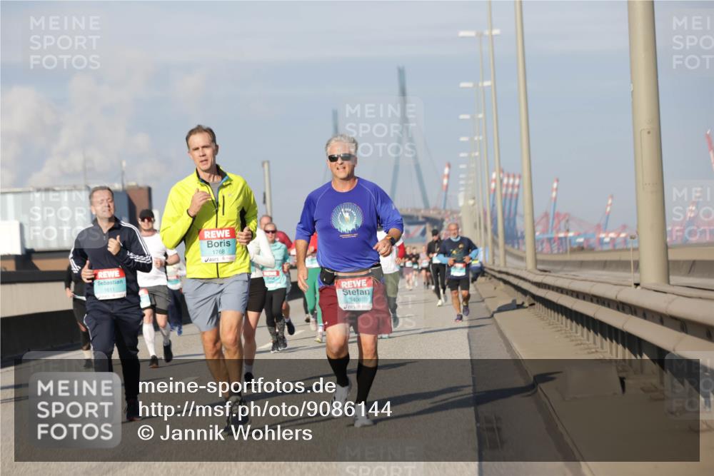 03.10.2025 - Köhlbrandbrückenlauf Jannik Wohlers http://msf.ph/oto/9086144 03.10.2025 09:57:09 Position 3 1611, 1768, 3406 meine-sportfotos.de