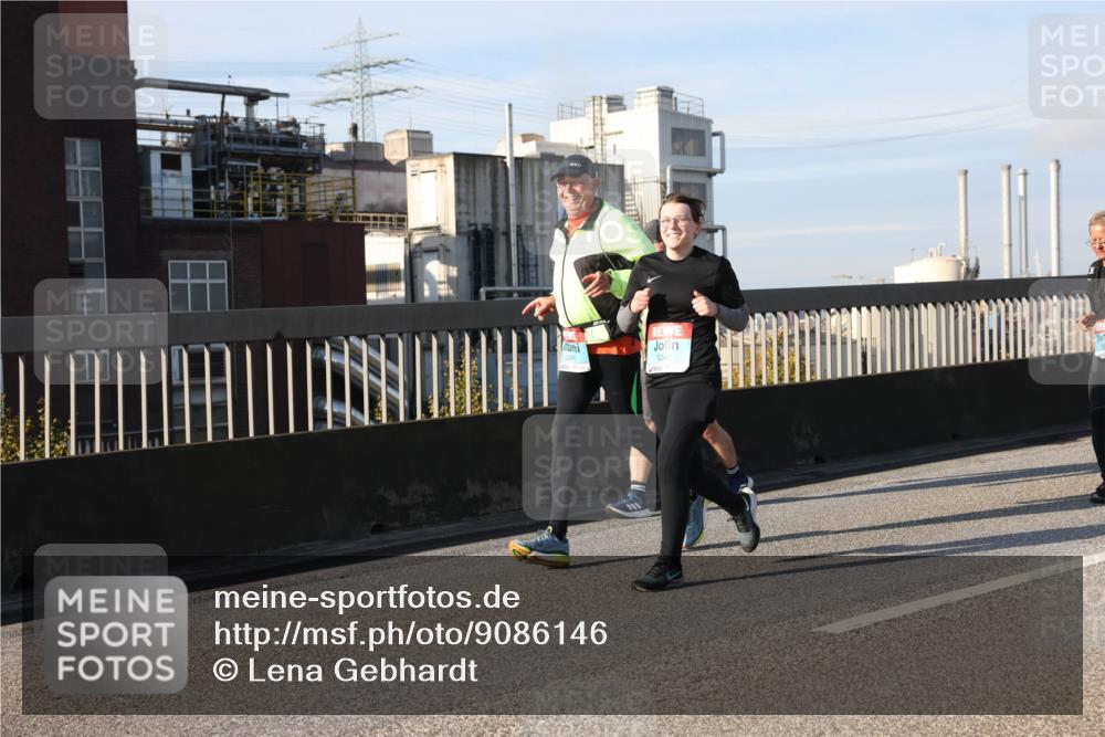 03.10.2025 - Köhlbrandbrückenlauf Lena Gebhardt http://msf.ph/oto/9086146 03.10.2025 10:05:48 Position 2 324, 3242 meine-sportfotos.de