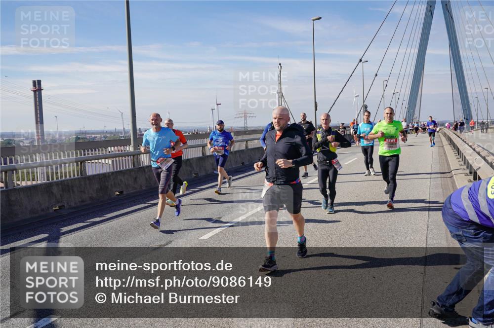 03.10.2025 - Köhlbrandbrückenlauf Michael Burmester http://msf.ph/oto/9086149 03.10.2025 12:43:31 Position 2  meine-sportfotos.de