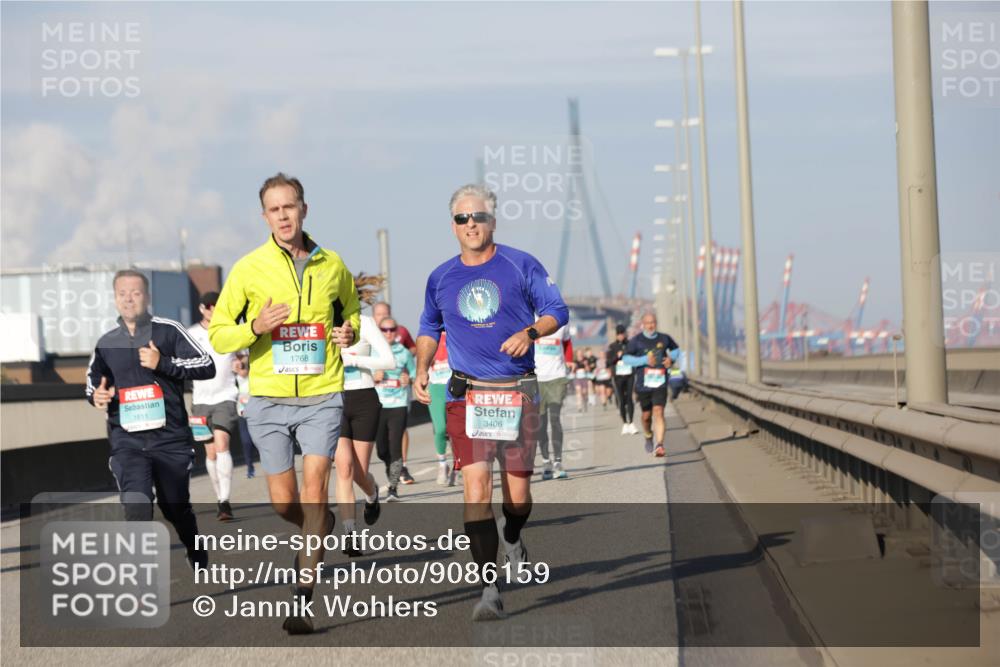 03.10.2025 - Köhlbrandbrückenlauf Jannik Wohlers http://msf.ph/oto/9086159 03.10.2025 09:57:10 Position 3 1611, 1768, 3406 meine-sportfotos.de