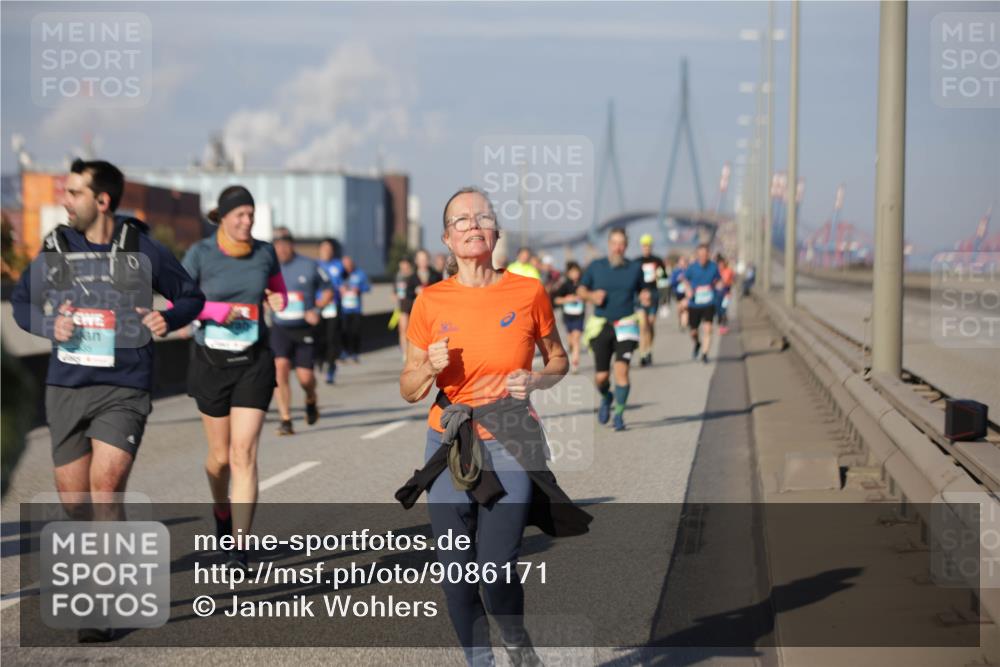 03.10.2025 - Köhlbrandbrückenlauf Jannik Wohlers http://msf.ph/oto/9086171 03.10.2025 10:07:45 Position 3  meine-sportfotos.de