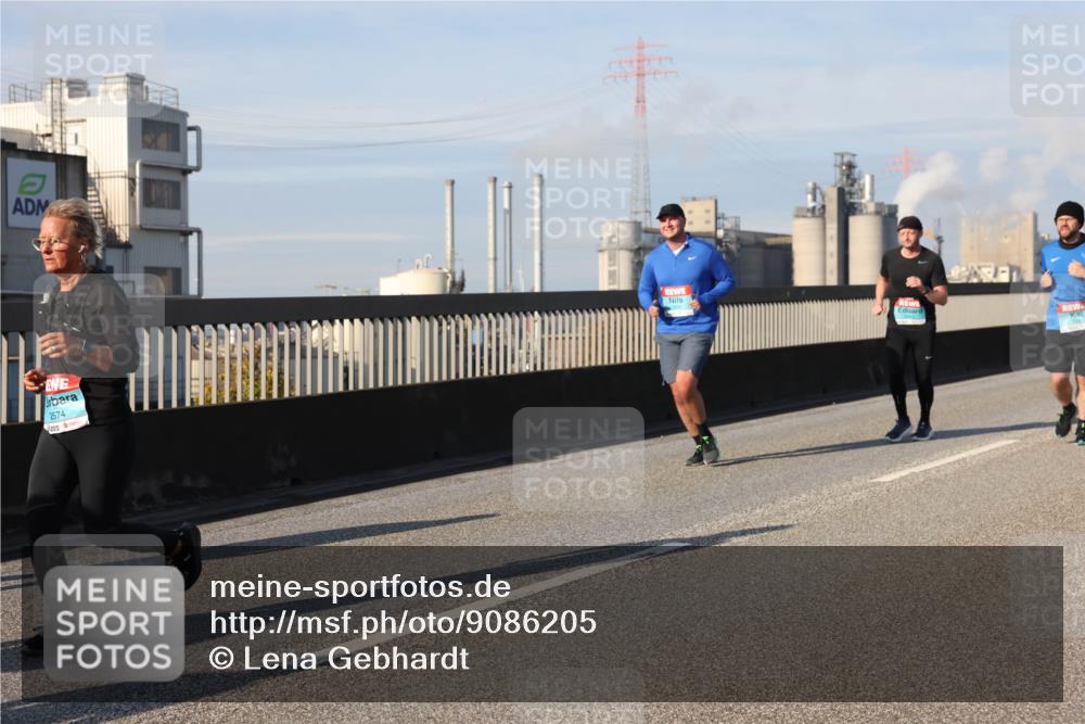 03.10.2025 - Köhlbrandbrückenlauf Lena Gebhardt http://msf.ph/oto/9086205 03.10.2025 10:05:49 Position 2 2574 meine-sportfotos.de