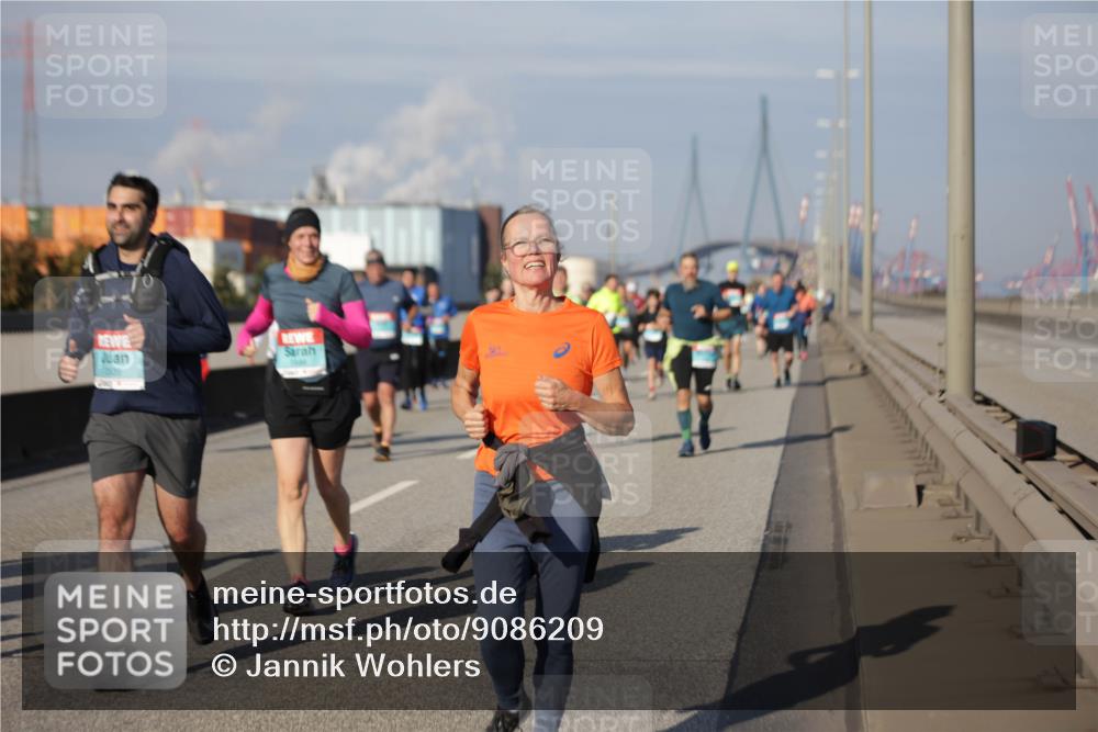 03.10.2025 - Köhlbrandbrückenlauf Jannik Wohlers http://msf.ph/oto/9086209 03.10.2025 10:07:45 Position 3  meine-sportfotos.de