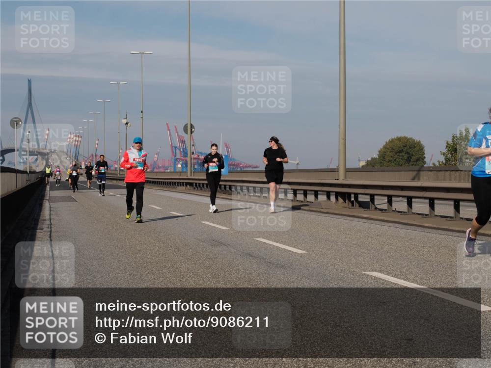 03.10.2025 - Köhlbrandbrückenlauf Fabian Wolf http://msf.ph/oto/9086211 03.10.2025 10:20:44 Position 3  meine-sportfotos.de