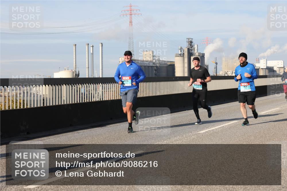 03.10.2025 - Köhlbrandbrückenlauf Lena Gebhardt http://msf.ph/oto/9086216 03.10.2025 10:05:50 Position 2 2409, 3443, 3441 meine-sportfotos.de