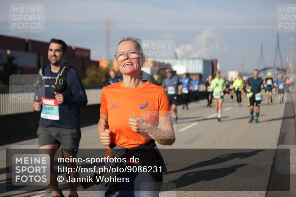 03.10.2025 - Köhlbrandbrückenlauf Jannik Wohlers http://msf.ph/oto/9086231 03.10.2025 10:07:46 Position 3 2635 meine-sportfotos.de