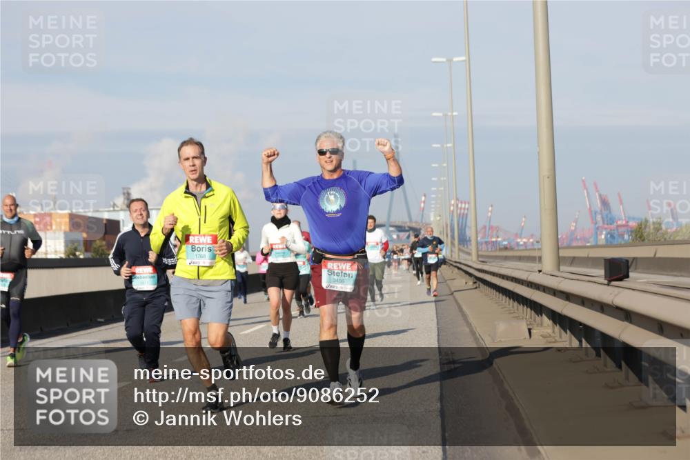 03.10.2025 - Köhlbrandbrückenlauf Jannik Wohlers http://msf.ph/oto/9086252 03.10.2025 09:57:11 Position 3 1768, 3406 meine-sportfotos.de