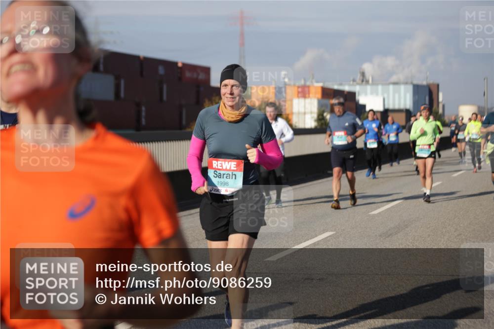 03.10.2025 - Köhlbrandbrückenlauf Jannik Wohlers http://msf.ph/oto/9086259 03.10.2025 10:07:47 Position 3 1998 meine-sportfotos.de
