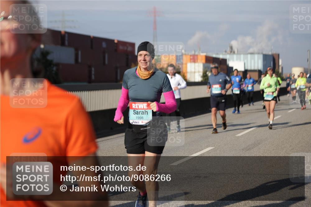 03.10.2025 - Köhlbrandbrückenlauf Jannik Wohlers http://msf.ph/oto/9086266 03.10.2025 10:07:47 Position 3 1998 meine-sportfotos.de