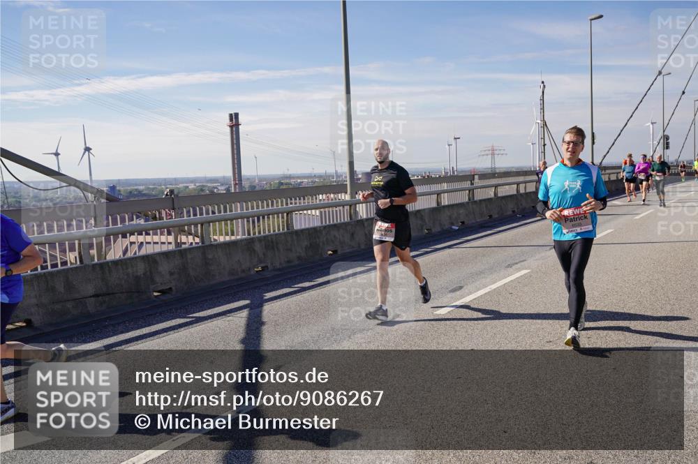 03.10.2025 - Köhlbrandbrückenlauf Michael Burmester http://msf.ph/oto/9086267 03.10.2025 12:43:34 Position 2  meine-sportfotos.de
