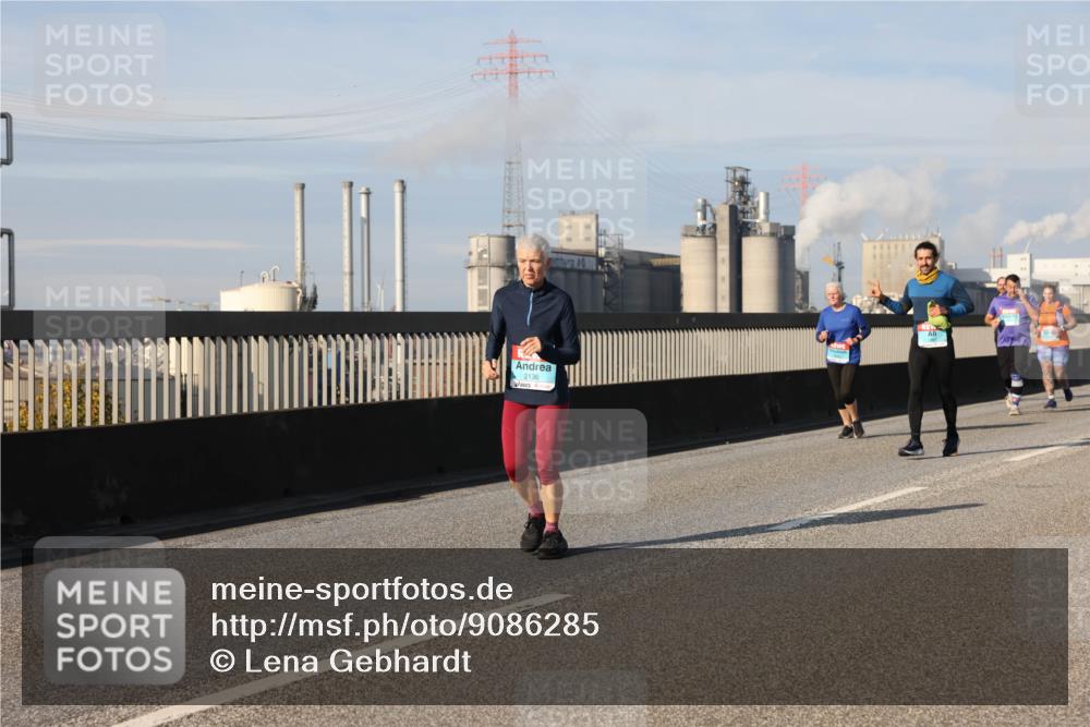 03.10.2025 - Köhlbrandbrückenlauf Lena Gebhardt http://msf.ph/oto/9086285 03.10.2025 10:05:56 Position 2 2136 meine-sportfotos.de
