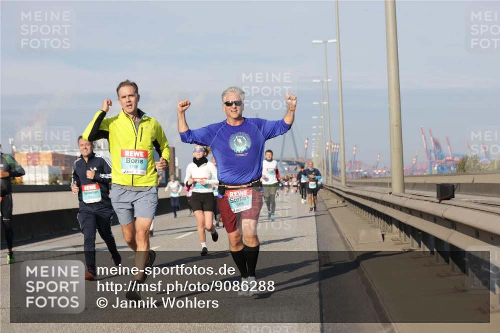 03.10.2025 - Köhlbrandbrückenlauf Jannik Wohlers http://msf.ph/oto/9086288 03.10.2025 09:57:11 Position 3 1611, 1768, 3406 meine-sportfotos.de
