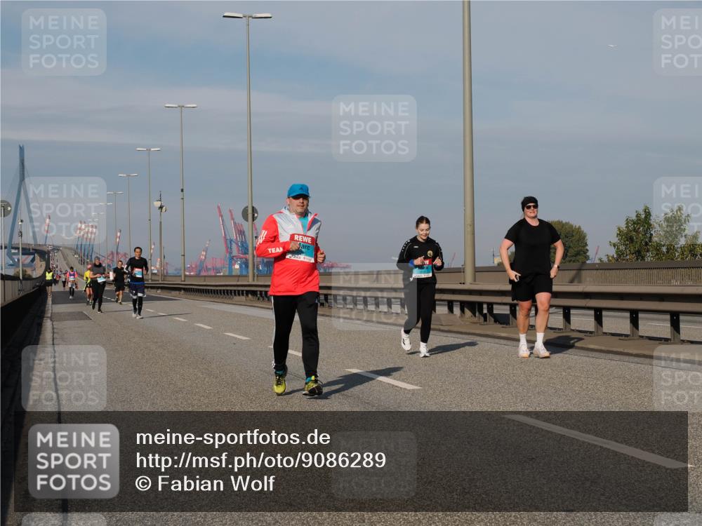 03.10.2025 - Köhlbrandbrückenlauf Fabian Wolf http://msf.ph/oto/9086289 03.10.2025 10:20:48 Position 3  meine-sportfotos.de