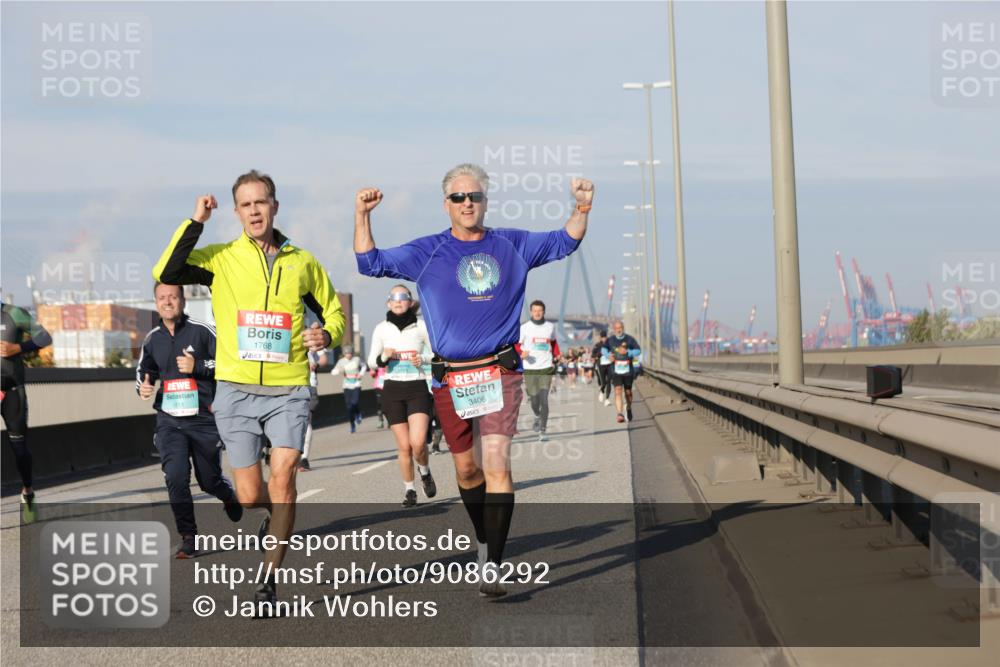 03.10.2025 - Köhlbrandbrückenlauf Jannik Wohlers http://msf.ph/oto/9086292 03.10.2025 09:57:11 Position 3 1611, 1768, 3406 meine-sportfotos.de
