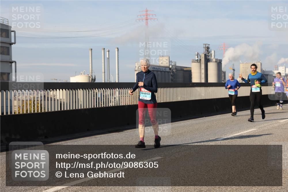 03.10.2025 - Köhlbrandbrückenlauf Lena Gebhardt http://msf.ph/oto/9086305 03.10.2025 10:05:56 Position 2 2136 meine-sportfotos.de
