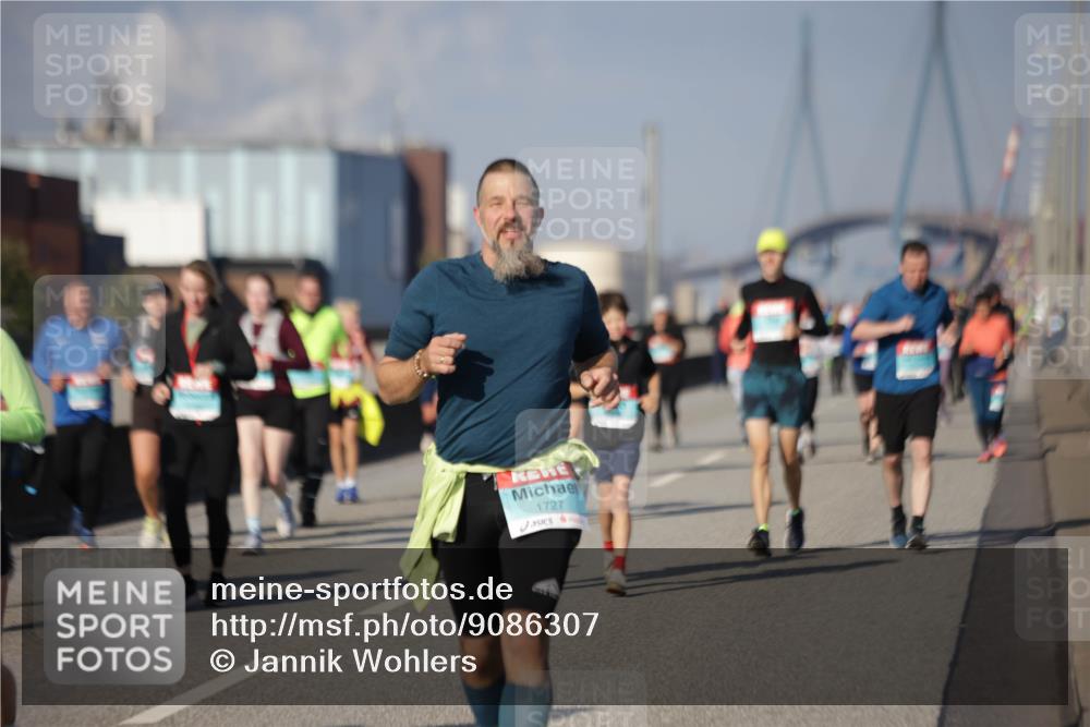 03.10.2025 - Köhlbrandbrückenlauf Jannik Wohlers http://msf.ph/oto/9086307 03.10.2025 10:07:49 Position 3 1727 meine-sportfotos.de