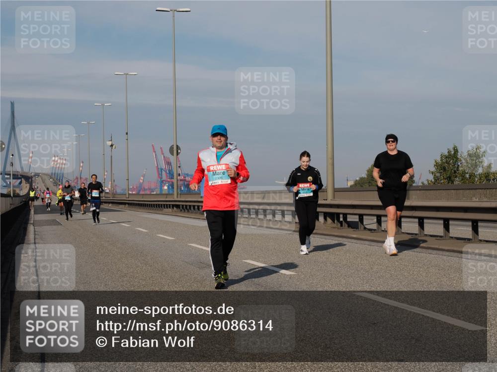 03.10.2025 - Köhlbrandbrückenlauf Fabian Wolf http://msf.ph/oto/9086314 03.10.2025 10:20:48 Position 3 2306 meine-sportfotos.de