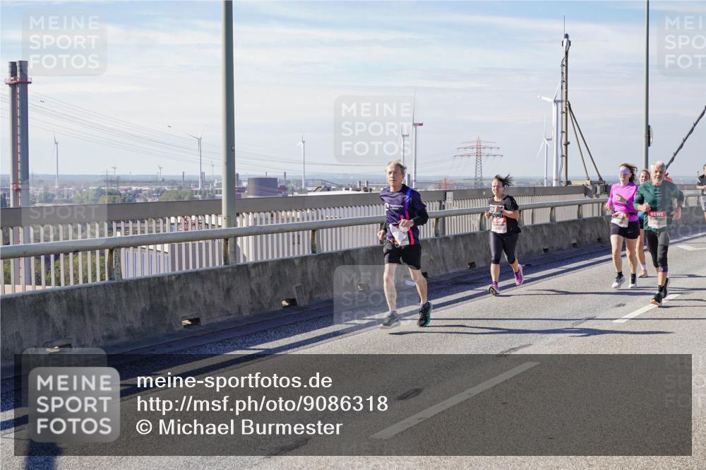 03.10.2025 - Köhlbrandbrückenlauf Michael Burmester http://msf.ph/oto/9086318 03.10.2025 12:43:37 Position 2  meine-sportfotos.de