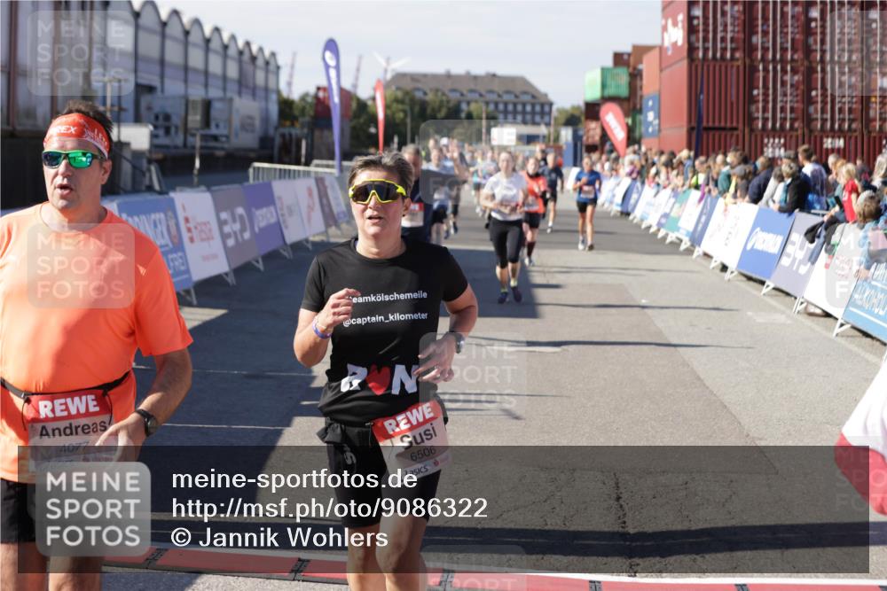 03.10.2025 - Köhlbrandbrückenlauf Jannik Wohlers http://msf.ph/oto/9086322 03.10.2025 13:18:50 Ziel 4077, 4556, 4756, 4812, 4889, 5115, 5974, 6429, 6500, 6506, 6556, 6596, 6795 meine-sportfotos.de