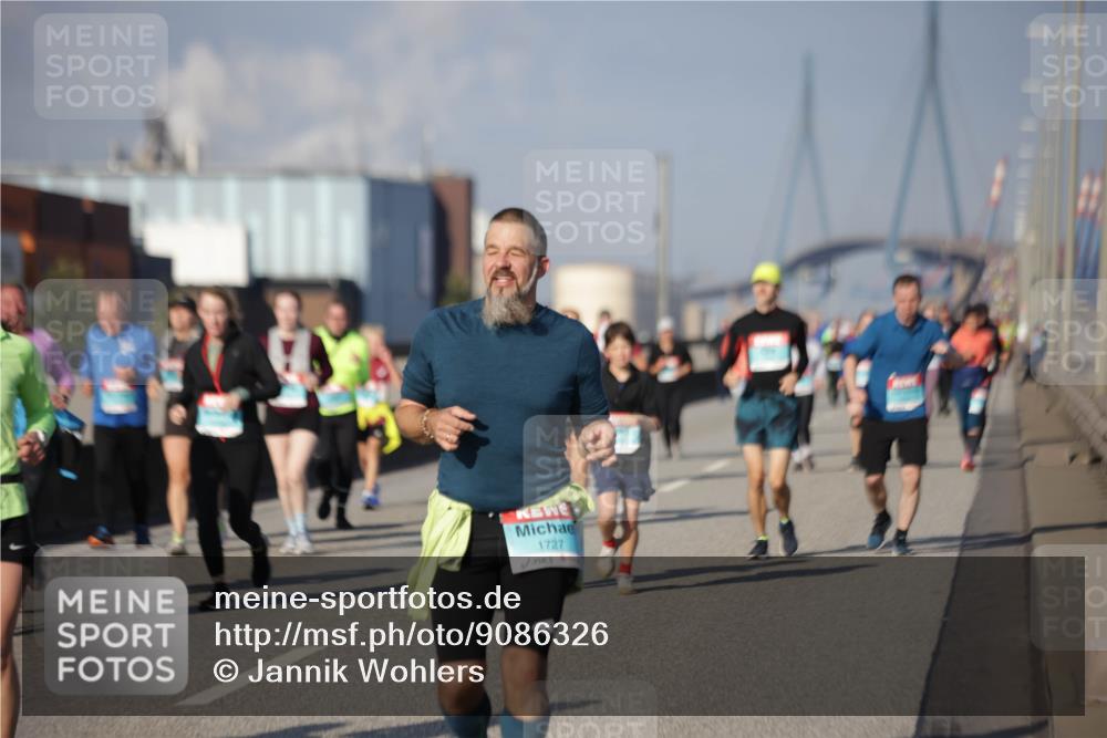 03.10.2025 - Köhlbrandbrückenlauf Jannik Wohlers http://msf.ph/oto/9086326 03.10.2025 10:07:50 Position 3 1727 meine-sportfotos.de