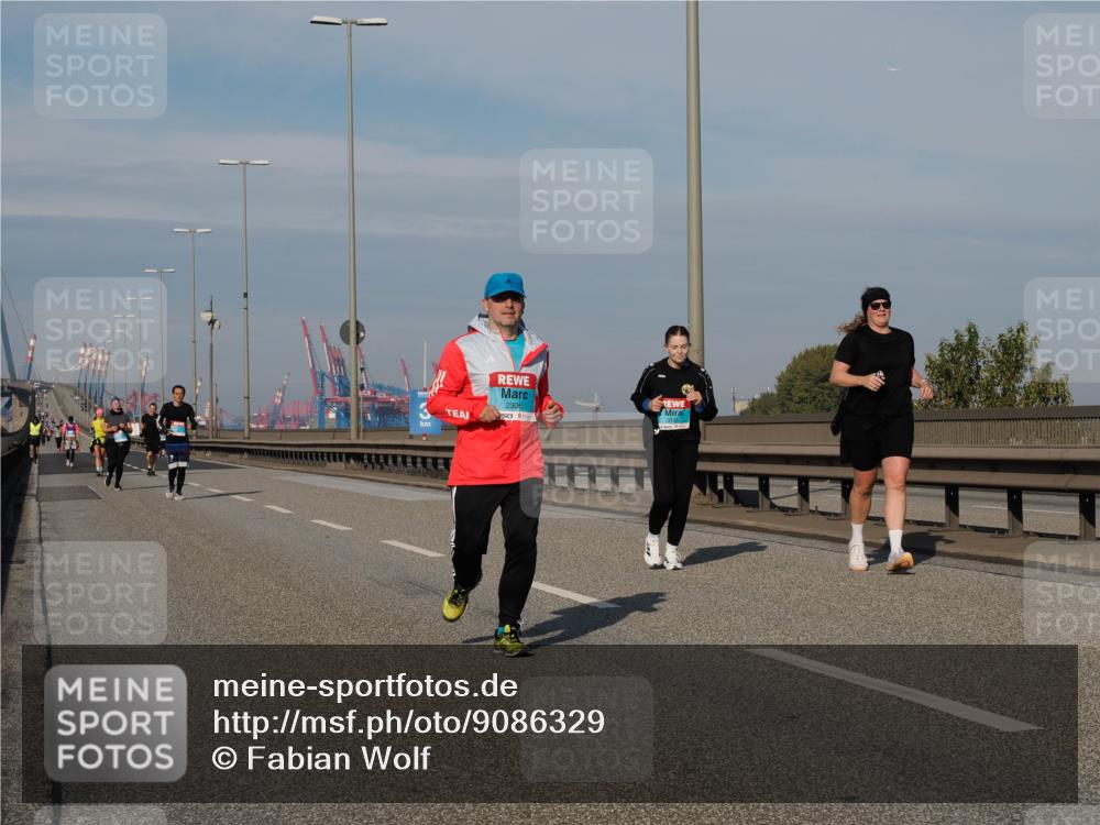 03.10.2025 - Köhlbrandbrückenlauf Fabian Wolf http://msf.ph/oto/9086329 03.10.2025 10:20:49 Position 3 2306 meine-sportfotos.de