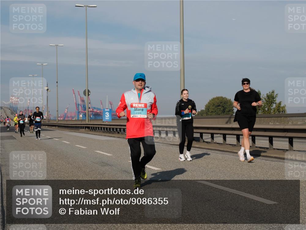 03.10.2025 - Köhlbrandbrückenlauf Fabian Wolf http://msf.ph/oto/9086355 03.10.2025 10:20:49 Position 3 3, 2306 meine-sportfotos.de
