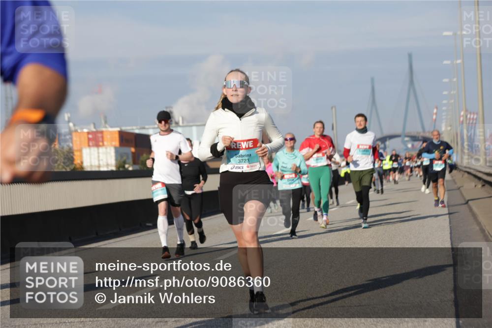 03.10.2025 - Köhlbrandbrückenlauf Jannik Wohlers http://msf.ph/oto/9086360 03.10.2025 09:57:13 Position 3 3723 meine-sportfotos.de