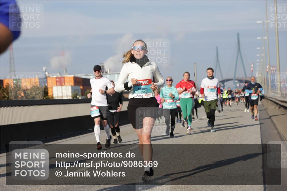 03.10.2025 - Köhlbrandbrückenlauf Jannik Wohlers http://msf.ph/oto/9086369 03.10.2025 09:57:13 Position 3 3723 meine-sportfotos.de