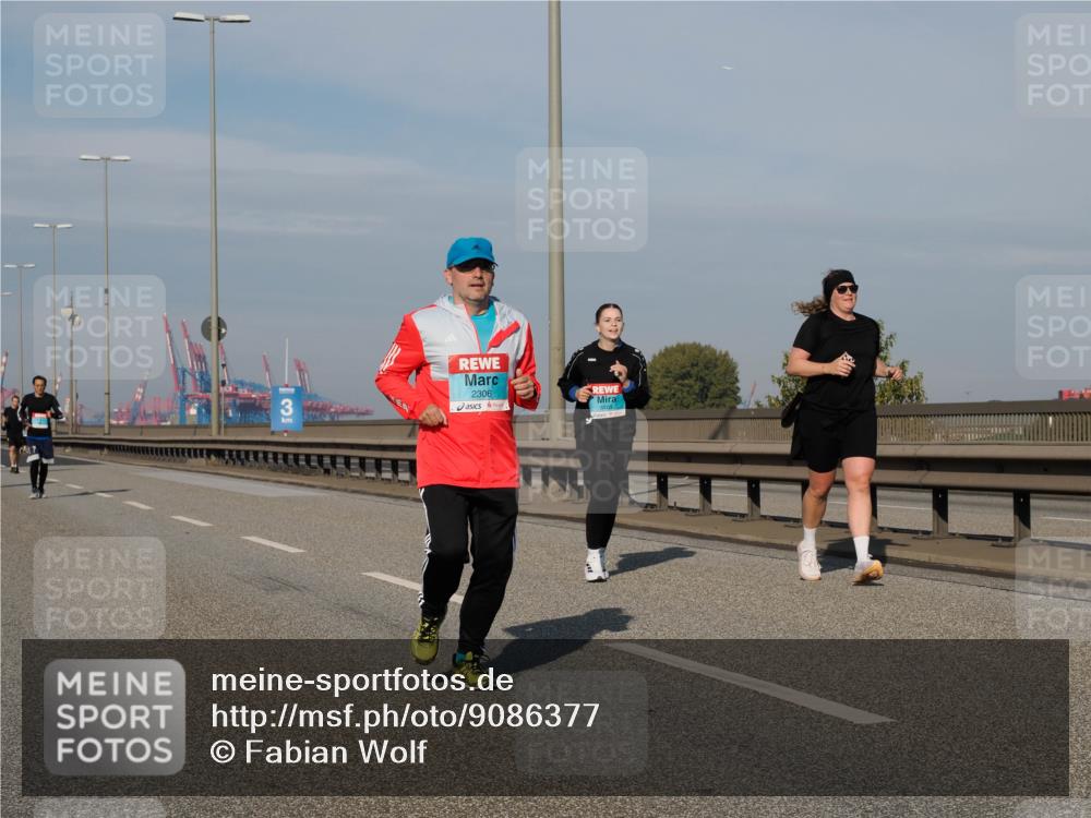 03.10.2025 - Köhlbrandbrückenlauf Fabian Wolf http://msf.ph/oto/9086377 03.10.2025 10:20:50 Position 3 3, 2306, 3103 meine-sportfotos.de