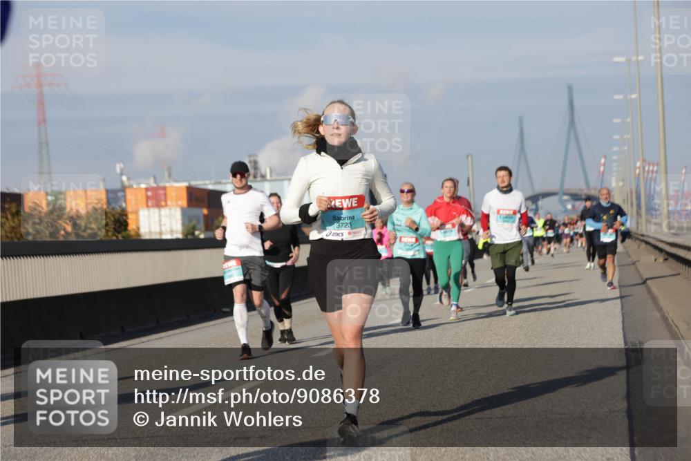 03.10.2025 - Köhlbrandbrückenlauf Jannik Wohlers http://msf.ph/oto/9086378 03.10.2025 09:57:13 Position 3 3723 meine-sportfotos.de