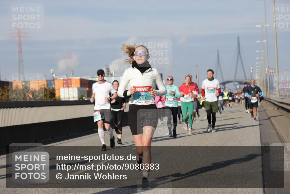 03.10.2025 - Köhlbrandbrückenlauf Jannik Wohlers http://msf.ph/oto/9086383 03.10.2025 09:57:14 Position 3 3723 meine-sportfotos.de