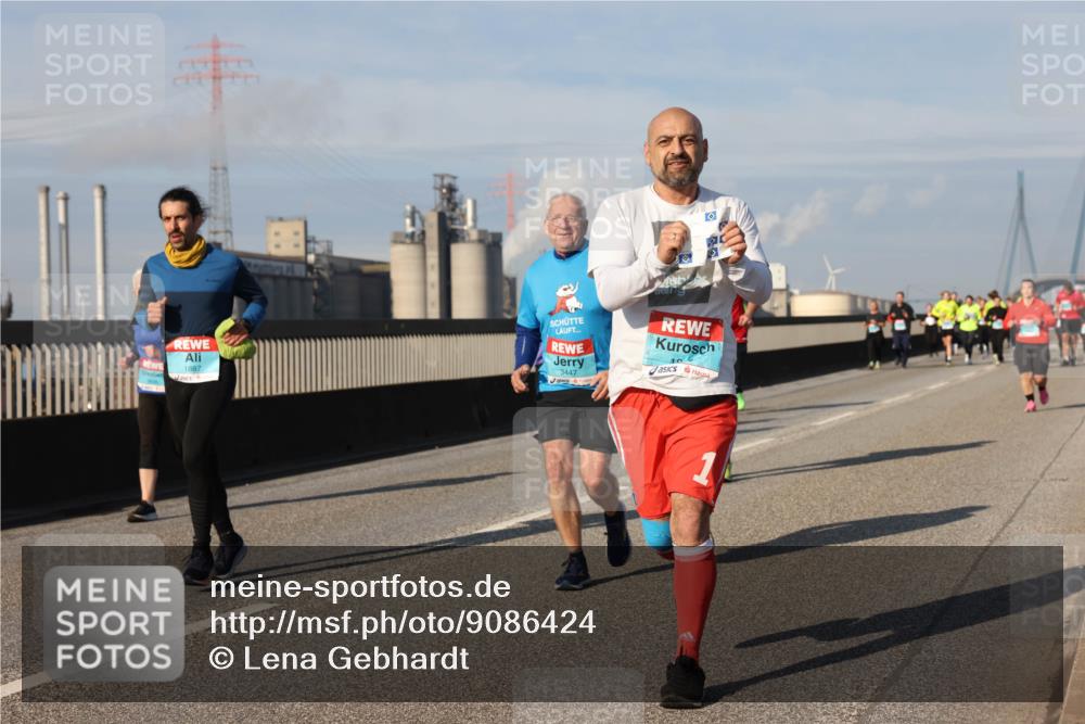 03.10.2025 - Köhlbrandbrückenlauf Lena Gebhardt http://msf.ph/oto/9086424 03.10.2025 10:05:59 Position 2 1887, 3447, 10 meine-sportfotos.de