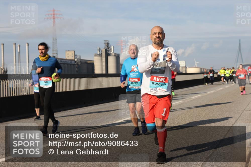 03.10.2025 - Köhlbrandbrückenlauf Lena Gebhardt http://msf.ph/oto/9086433 03.10.2025 10:06:00 Position 2 3447, 1887 meine-sportfotos.de