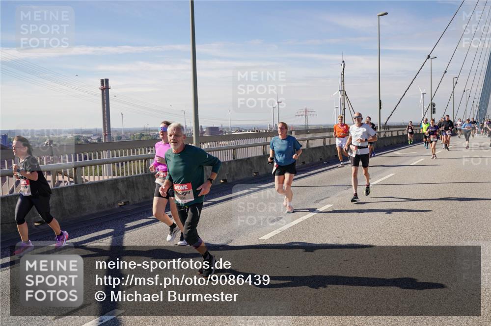 03.10.2025 - Köhlbrandbrückenlauf Michael Burmester http://msf.ph/oto/9086439 03.10.2025 12:43:40 Position 2  meine-sportfotos.de