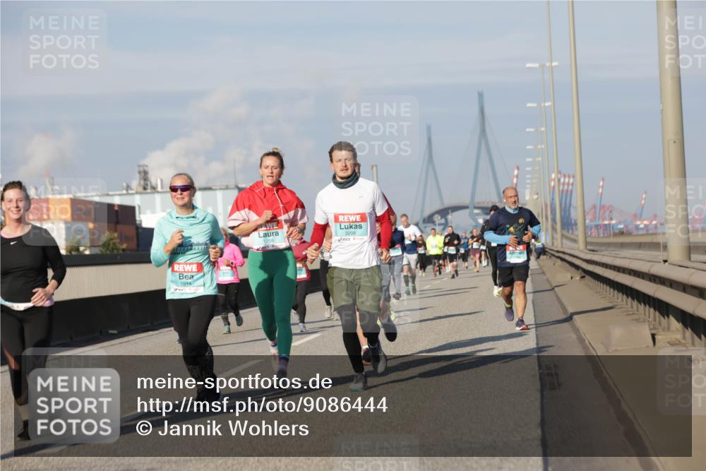 03.10.2025 - Köhlbrandbrückenlauf Jannik Wohlers http://msf.ph/oto/9086444 03.10.2025 09:57:16 Position 3 1514, 1206, 3208 meine-sportfotos.de