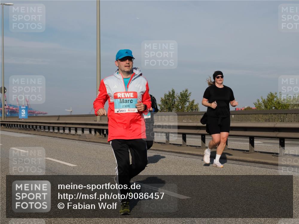 03.10.2025 - Köhlbrandbrückenlauf Fabian Wolf http://msf.ph/oto/9086457 03.10.2025 10:20:51 Position 3 3, 2306 meine-sportfotos.de