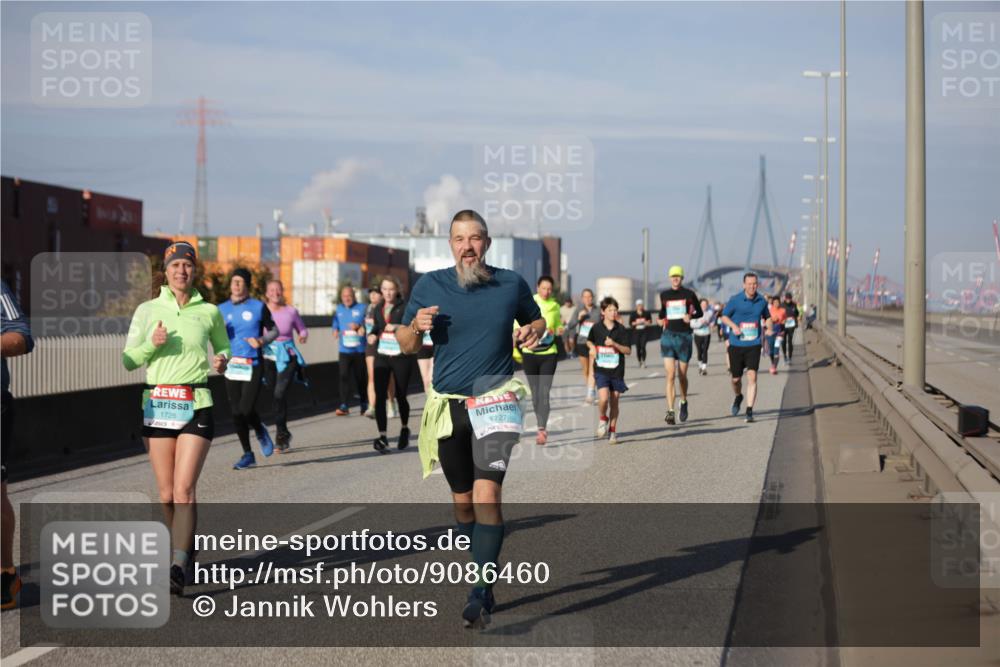 03.10.2025 - Köhlbrandbrückenlauf Jannik Wohlers http://msf.ph/oto/9086460 03.10.2025 10:07:51 Position 3 1726, 1727 meine-sportfotos.de