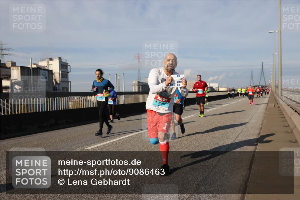 03.10.2025 - Köhlbrandbrückenlauf Lena Gebhardt http://msf.ph/oto/9086463 03.10.2025 10:06:00 Position 2  meine-sportfotos.de