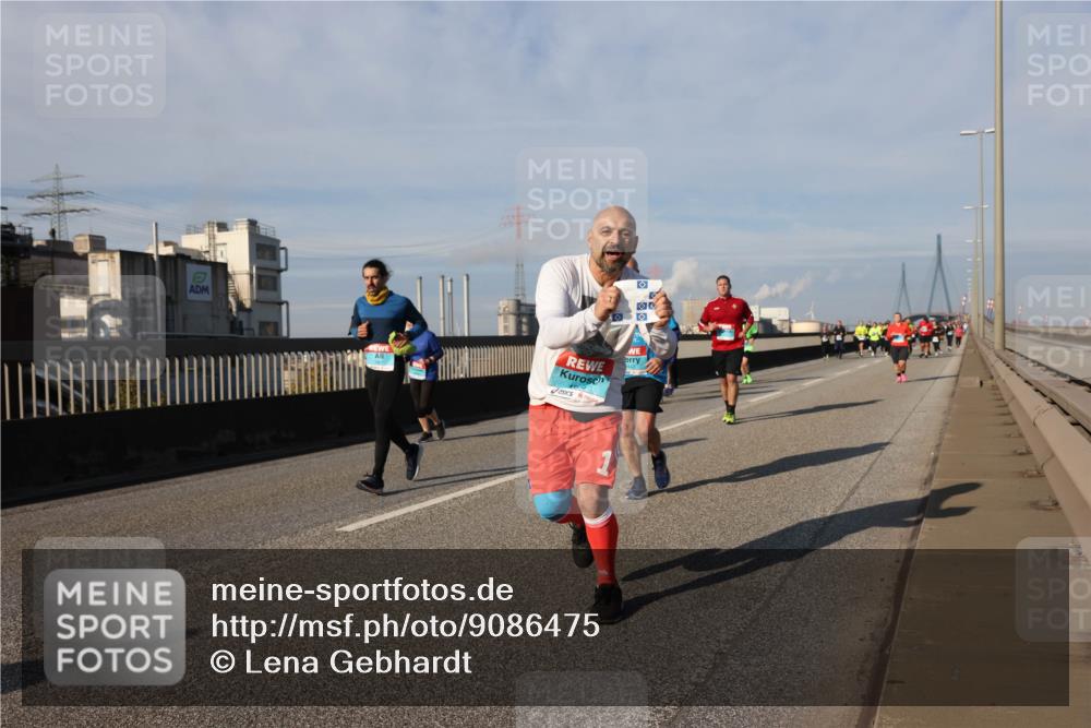 03.10.2025 - Köhlbrandbrückenlauf Lena Gebhardt http://msf.ph/oto/9086475 03.10.2025 10:06:00 Position 2  meine-sportfotos.de