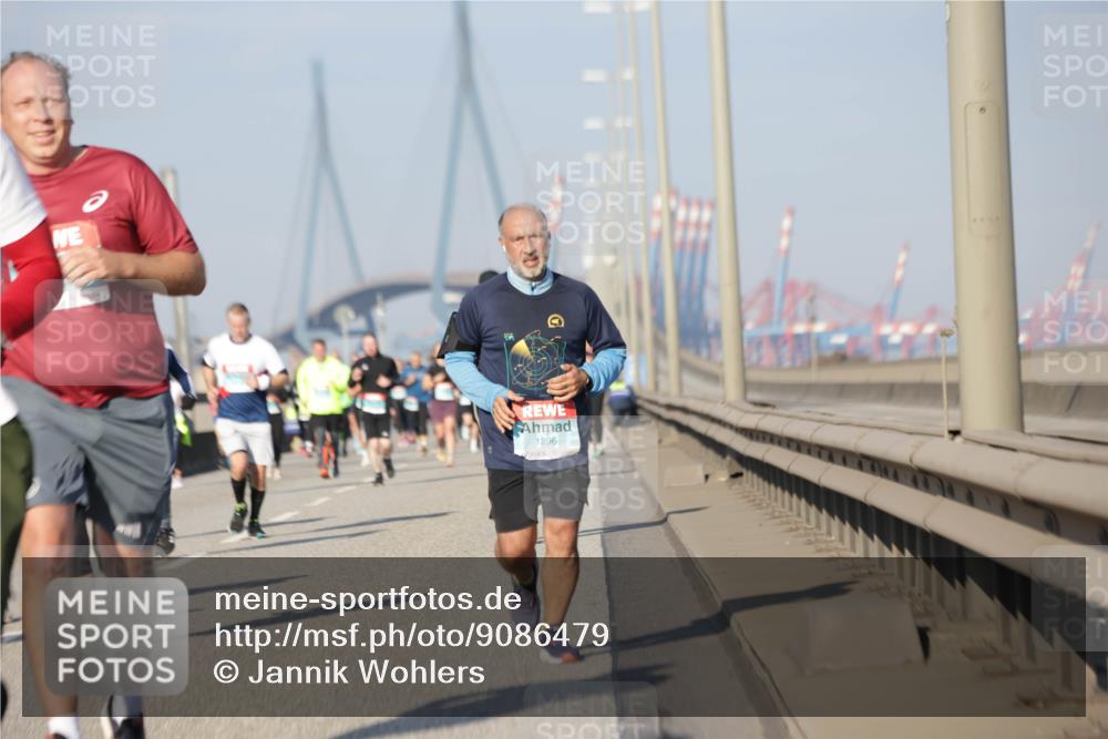 03.10.2025 - Köhlbrandbrückenlauf Jannik Wohlers http://msf.ph/oto/9086479 03.10.2025 09:57:17 Position 3 1296 meine-sportfotos.de
