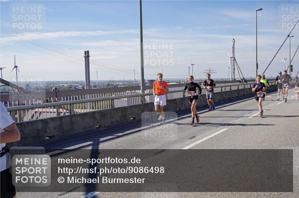 03.10.2025 - Köhlbrandbrückenlauf Michael Burmester http://msf.ph/oto/9086498 03.10.2025 12:43:43 Position 2  meine-sportfotos.de