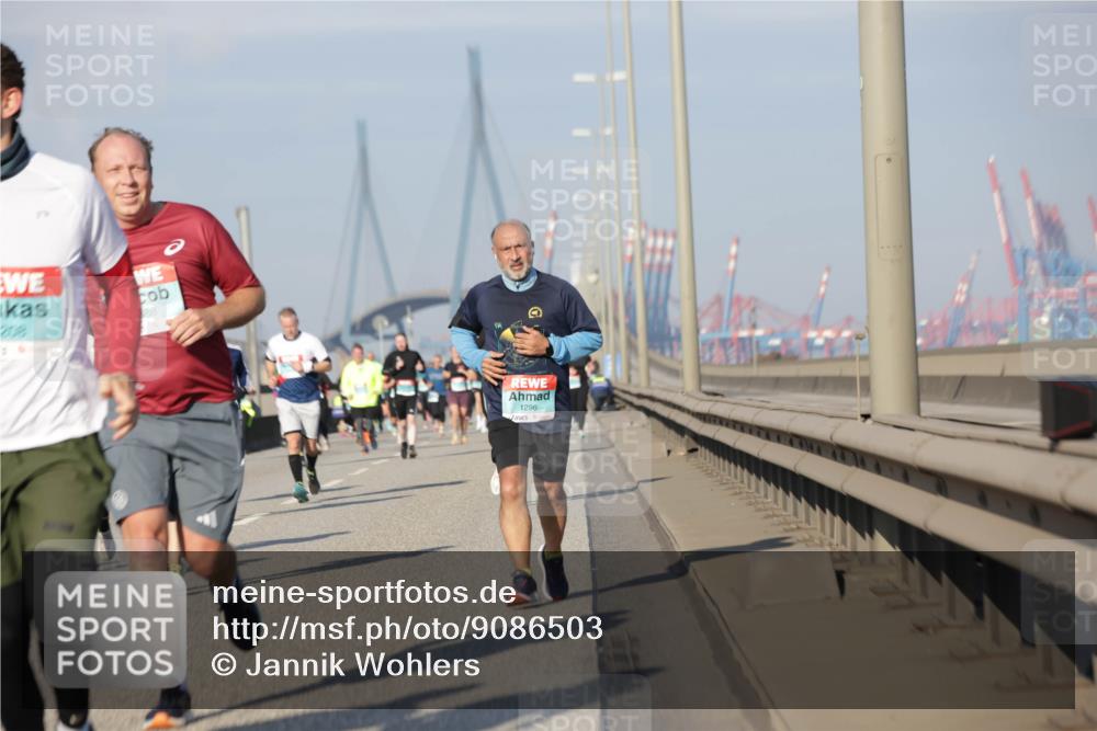 03.10.2025 - Köhlbrandbrückenlauf Jannik Wohlers http://msf.ph/oto/9086503 03.10.2025 09:57:18 Position 3 1296 meine-sportfotos.de