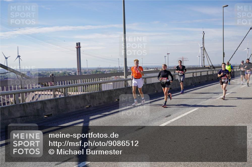 03.10.2025 - Köhlbrandbrückenlauf Michael Burmester http://msf.ph/oto/9086512 03.10.2025 12:43:43 Position 2  meine-sportfotos.de