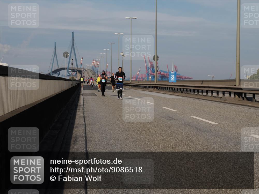 03.10.2025 - Köhlbrandbrückenlauf Fabian Wolf http://msf.ph/oto/9086518 03.10.2025 10:20:52 Position 3  meine-sportfotos.de