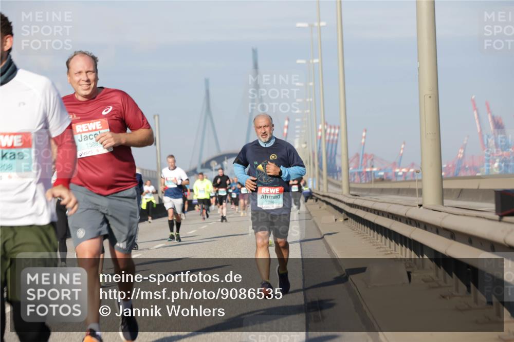 03.10.2025 - Köhlbrandbrückenlauf Jannik Wohlers http://msf.ph/oto/9086535 03.10.2025 09:57:18 Position 3 1388, 1296 meine-sportfotos.de